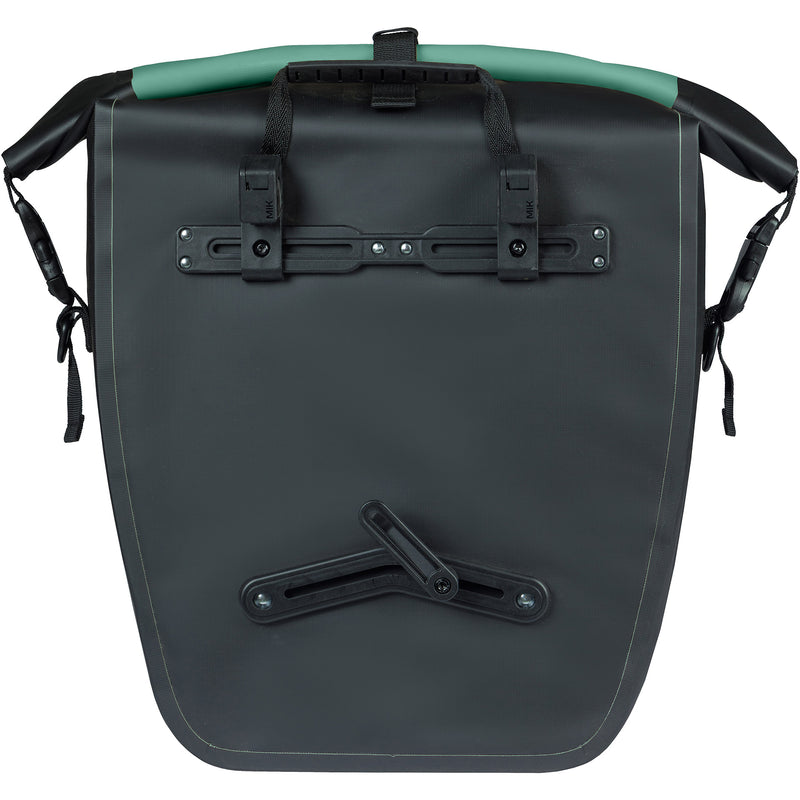 Afbeelding laden in galerijviewer, Basil enkele fietstas rivo l tarppaulin mik 25-31l 14 x 28 x 43 cm - groen zwart
