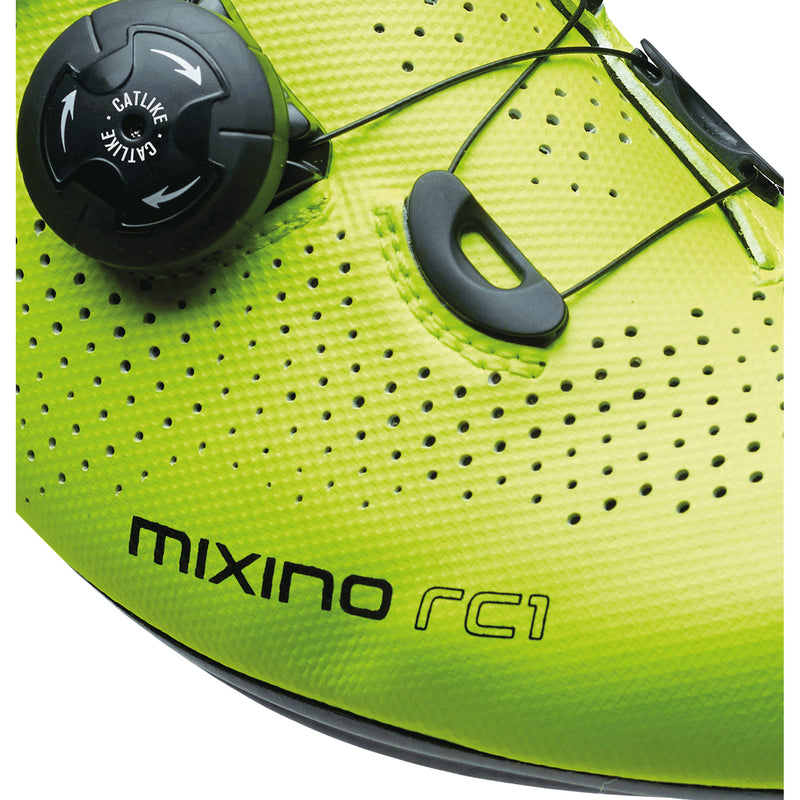 Afbeelding laden in galerijviewer, Catlike raceschoenen mixino rc1 carbon maat 40 fluo
