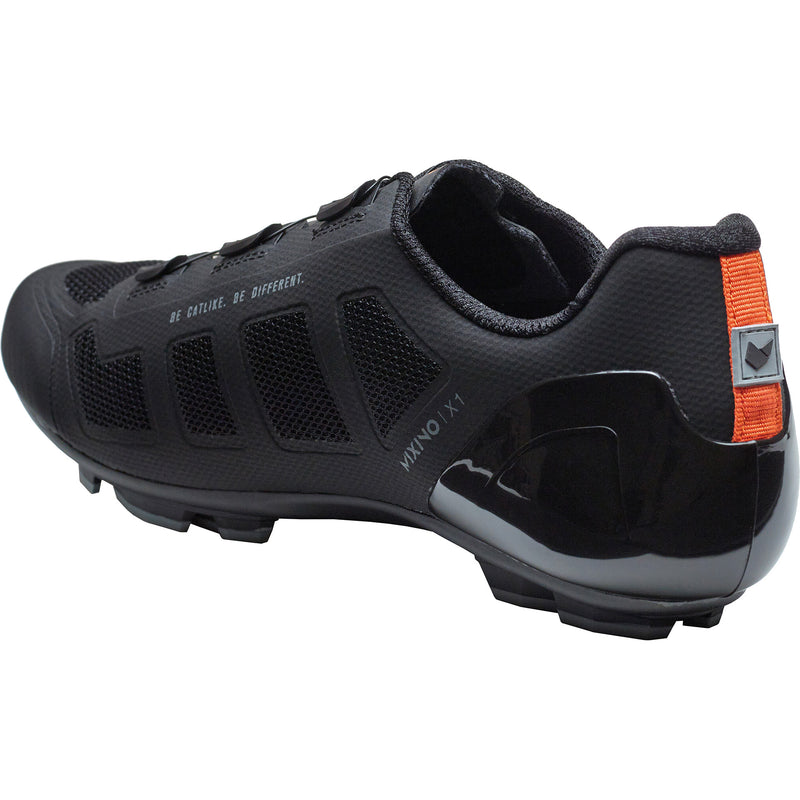 Afbeelding laden in galerijviewer, Catlike mtb schoenen mixino xc1 maat 46 carbon zwart
