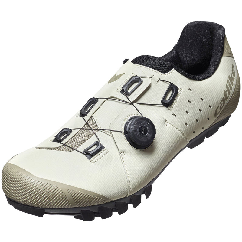 Afbeelding laden in galerijviewer, Buzaglo catlike mtb schoenen whisper x2 maat 39 beige

