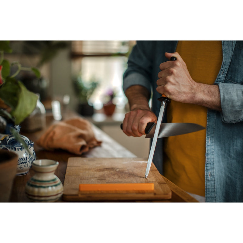 Afbeelding laden in galerijviewer, Fiskars Functional Form Aanzetstaal 202 mm
