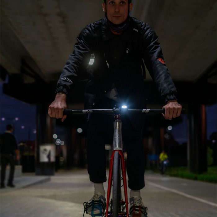 Afbeelding laden in galerijviewer, Knog frog usb front - spider black
