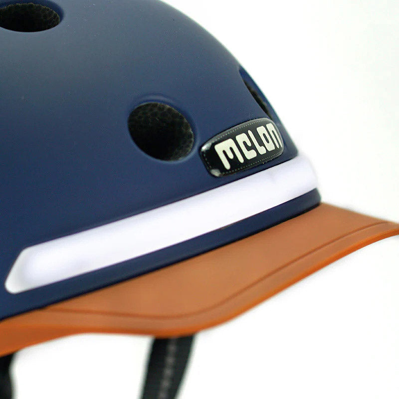 Afbeelding laden in galerijviewer, Melon helm met verlichting e-series heaven earth m-l
