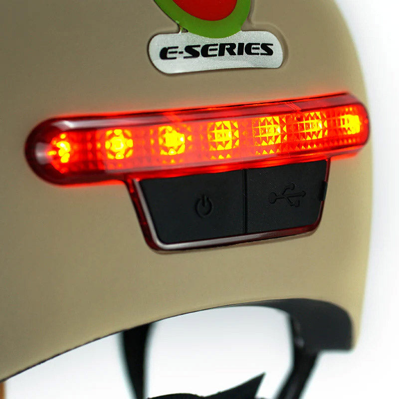 Afbeelding laden in galerijviewer, Melon helm met verlichting e-series moonlight xl-xxl
