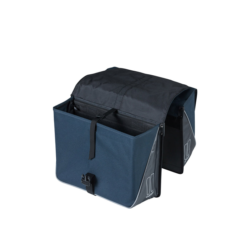 Afbeelding laden in galerijviewer, Basil Forte dubbele fietstas, waterafstotend, navy blauw zwart, 35L
