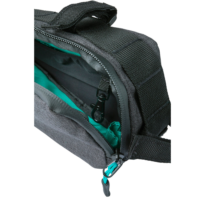 Afbeelding laden in galerijviewer, Basil Discovery 365D frametas M - sportieve compacte fietstas voor heren damesfiets - 1.8L - zwart melee
