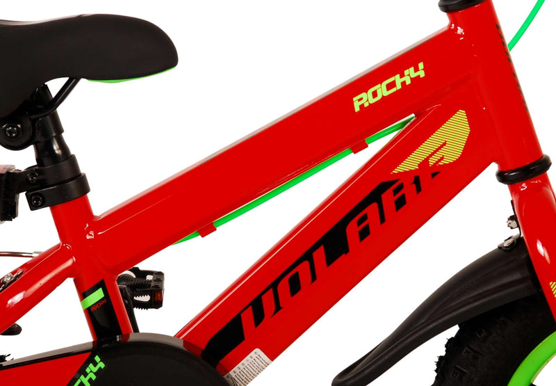 Afbeelding laden in galerijviewer, Volare Rocky Kinderfiets Jongens 12 inch Rood Twee handremmen
