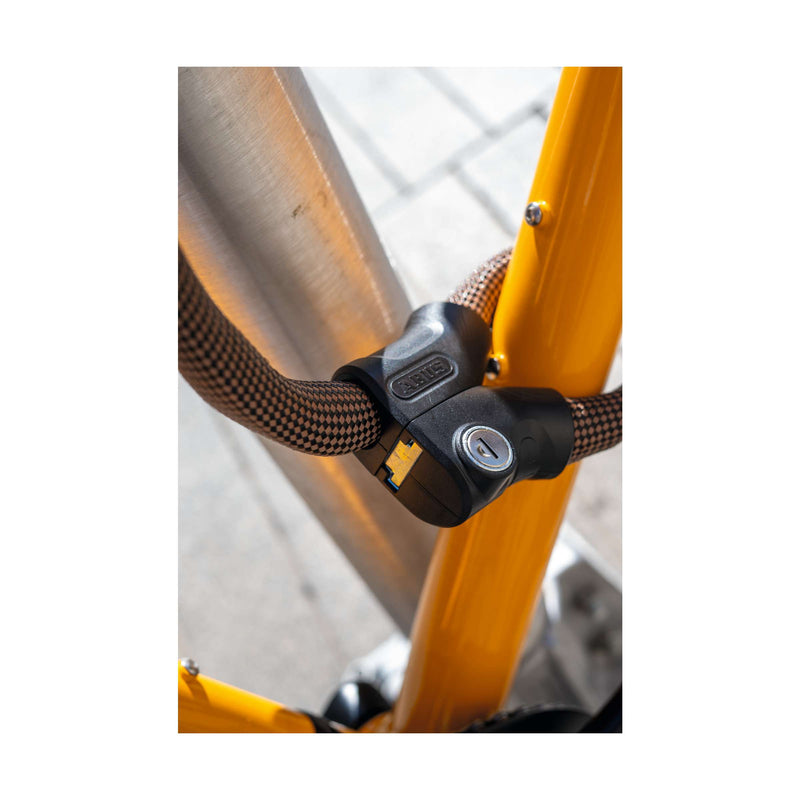 Afbeelding laden in galerijviewer, Abus fietsslot kettingslot - infinity loop 1806 - security level 6 - oranje - 140 cm - geschikt voor elektrische fietsen en stadsfietsen
