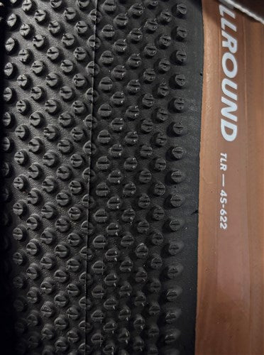 Afbeelding laden in galerijviewer, Schwalbe vouwband g-one allr. perf 35-622 tlr zwart brons
