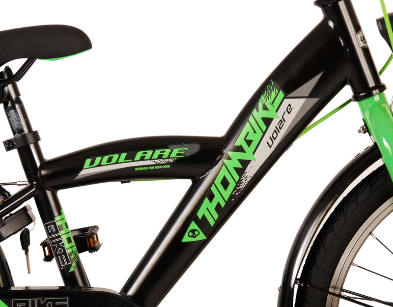 Afbeelding laden in galerijviewer, Volare Thombike Kinderfiets Jongens 20 inch Zwart Groen Twee Handremmen

