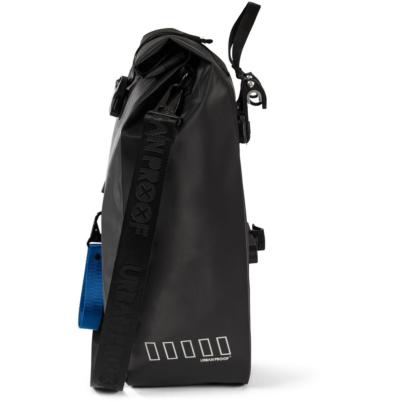 Afbeelding laden in galerijviewer, Urbanproof urban proof single storm tas 20l zwart recycled
