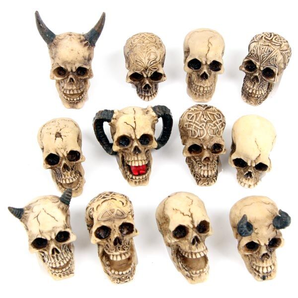 Afbeelding laden in galerijviewer, Schedel miniatuur beeldjes
