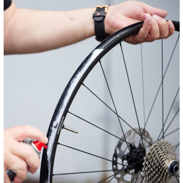 Afbeelding laden in galerijviewer, Cyclon tyre assembly spray 500ml
