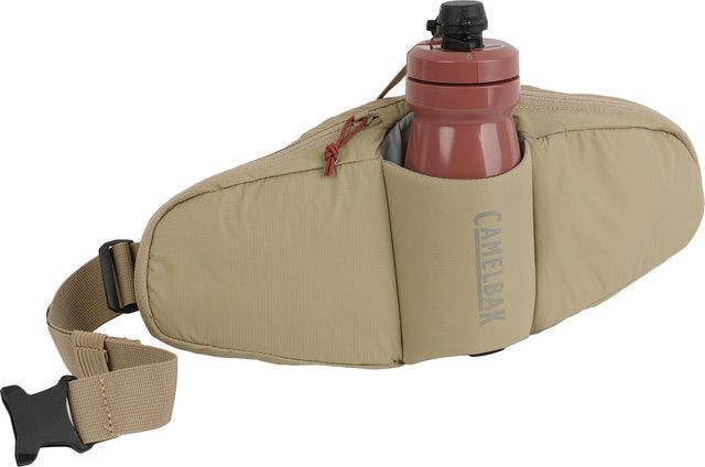 Afbeelding laden in galerijviewer, Camelbak podium flow 4 waist pack + 620 ml podium dirt series bottle
