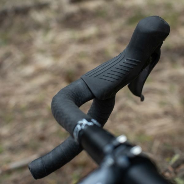 Afbeelding laden in galerijviewer, Versteller (links) met remhendel 2 speed Shimano GRX ST-RX810 voor schijfremmen
