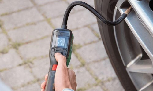Afbeelding laden in galerijviewer, Bosch EasyPump Acculuchtpomp
