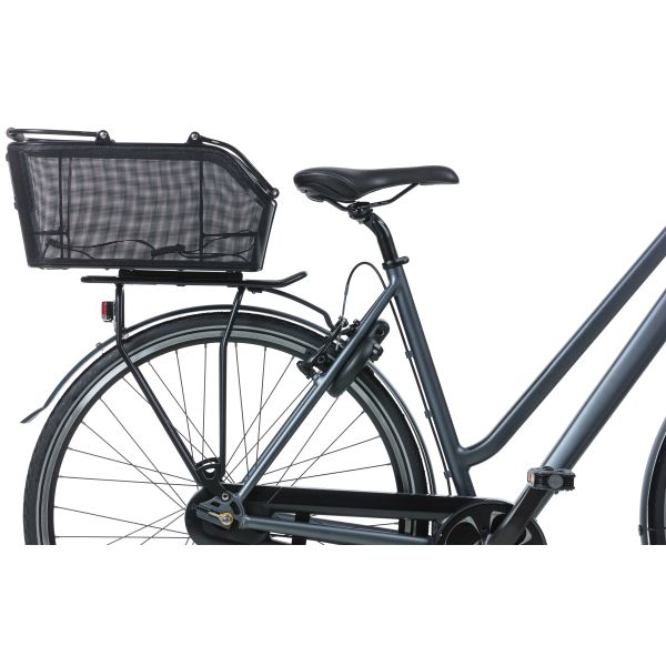 Afbeelding laden in galerijviewer, Basil Cento Tech Fiber Nordlicht MIK - fietsmand - achterop - solid zwart
