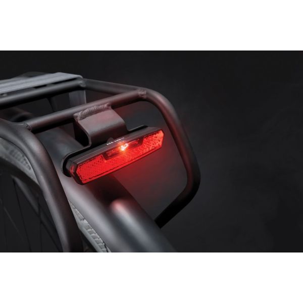 Afbeelding laden in galerijviewer, Axa dragerachterlicht juno dynamo steady 80 mm - rood
