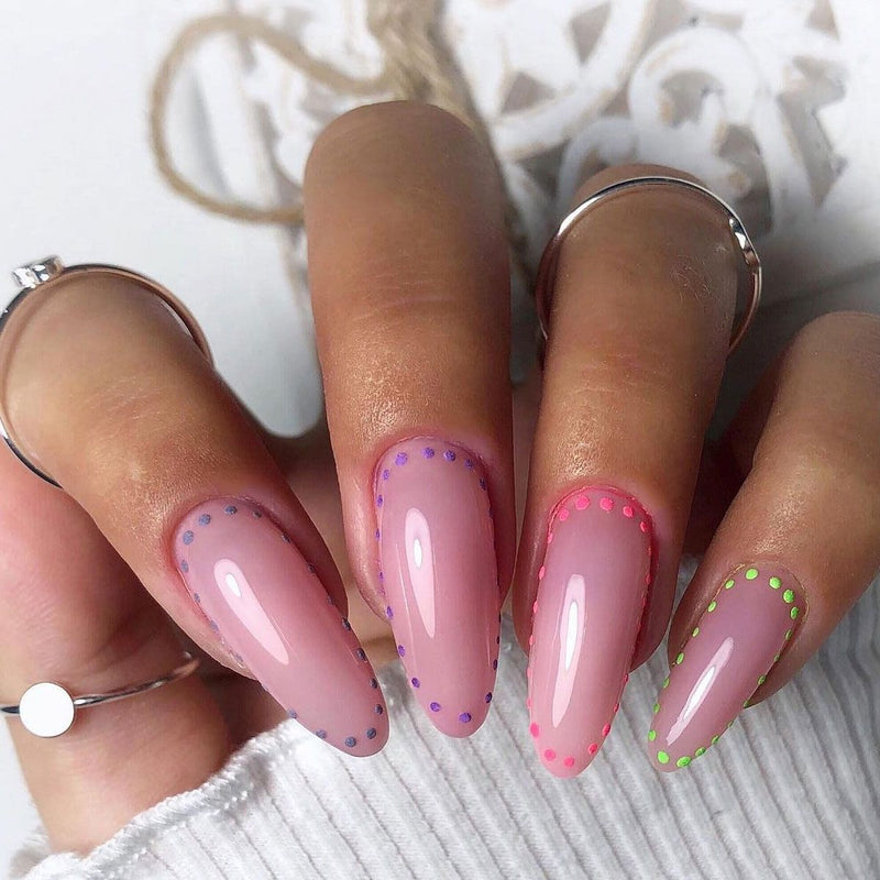 Afbeelding laden in galerijviewer, Claresa rubber base coat 5ml 6
