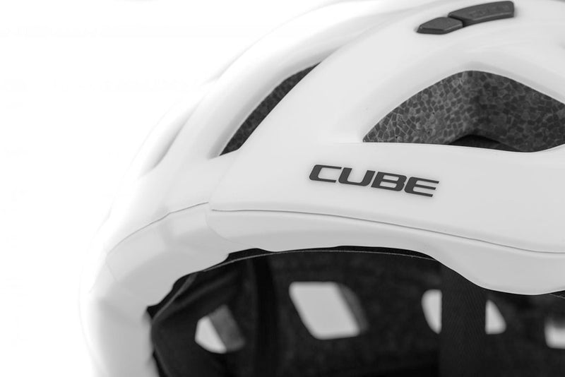 Afbeelding laden in galerijviewer, Cube road race - road bike helmet
