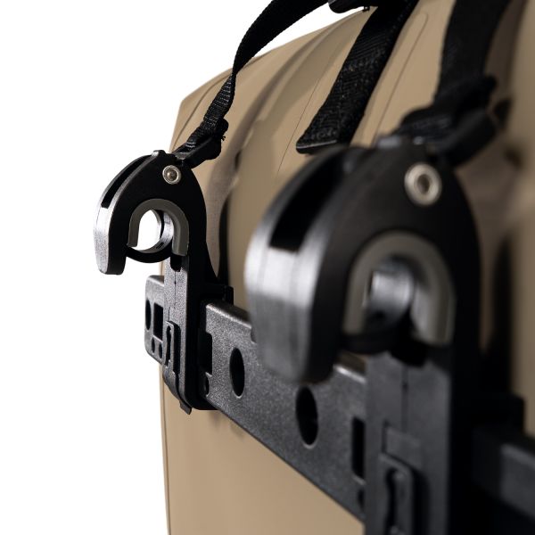 Afbeelding laden in galerijviewer, Urbanproof urban proof single storm tas 20l zand recycled
