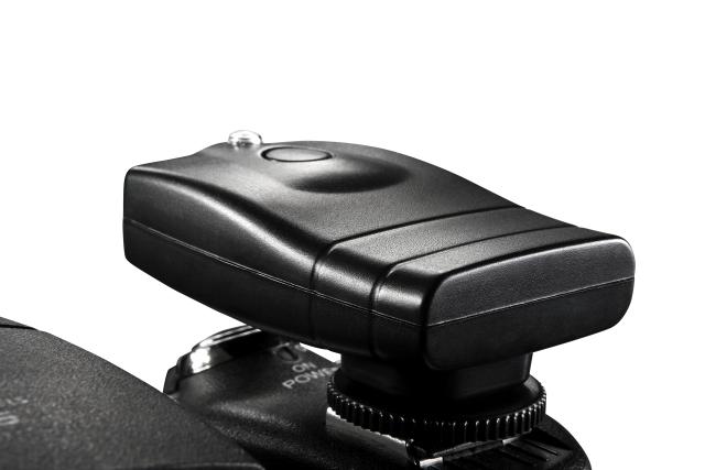 Afbeelding laden in galerijviewer, Falcon Eyes Radio Trigger Set RF-A2416
