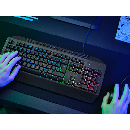 Trust gxt 836 evocx rgb gaming toetsenbord (zwart, us lay-out (qwerty), membraan, 100%, rgb)