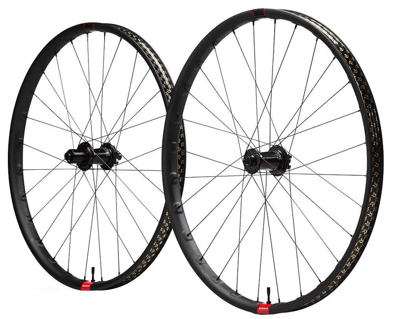 Afbeelding laden in galerijviewer, Reserve e-30 hd i9 1 1 carbon 29 cl boost wheelset
