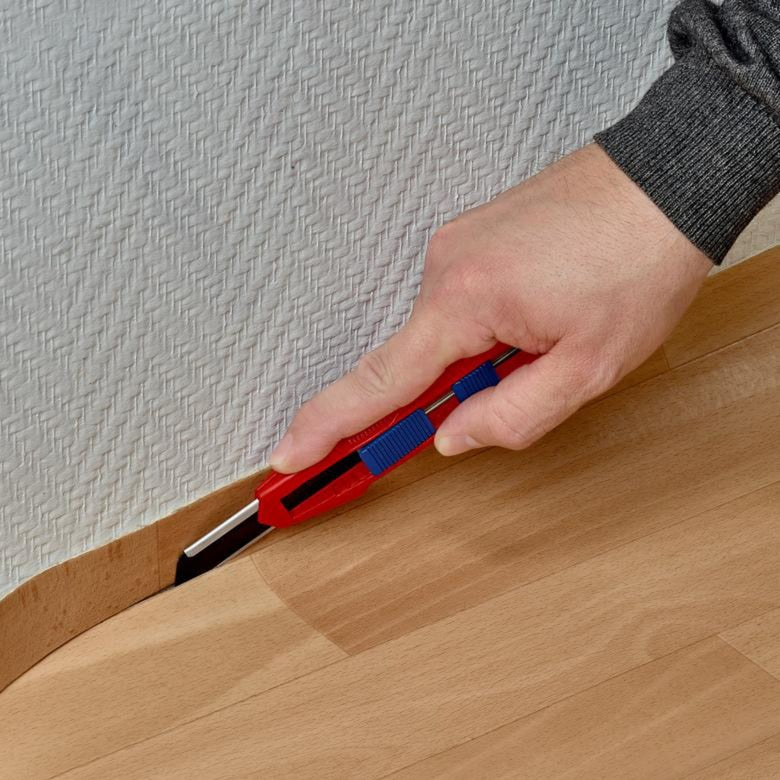 Afbeelding laden in galerijviewer, Knipex cutix universele mes stanleymes (rood blauw, incl. 2 mesbladen)
