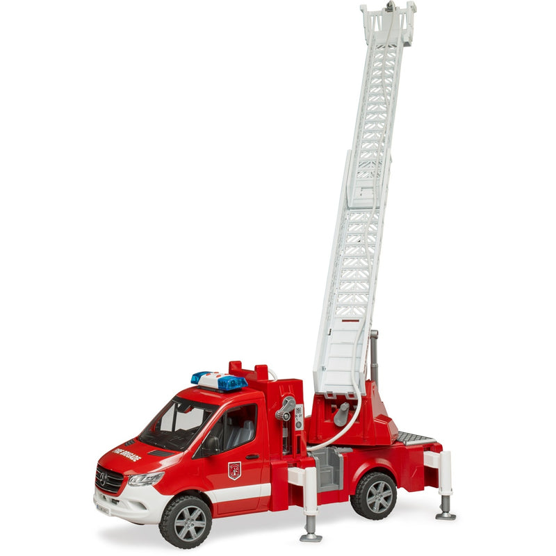 Afbeelding laden in galerijviewer, Bruder mb sprinter brandweerwagen met licht en geluid modelvoertuig (02673)

