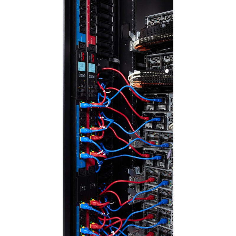 Afbeelding laden in galerijviewer, Apc ap8681redx667 - switched metered-by-outlet pdu (zwart rood, 0u, 400v, (21x) c13 (3x) c19, iec 309 16a 3fase stekker)
