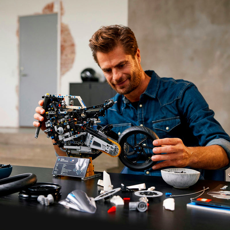 Afbeelding laden in galerijviewer, Lego technic - bmw m 1000 rr constructiespeelgoed (42130)
