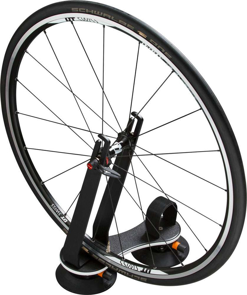 Afbeelding laden in galerijviewer, Seasucker flight deck front wheel holder upgrade for roof rack
