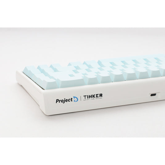 Ducky projectd tinker 65 - pom edition met qmk via rgb mechanisch toetsenbord (lichtblauw, us lay-out (qwerty), kailh box cream pro, 65%, rgb leds, double-shot pbt, hot-swappable pom, gasket mount)