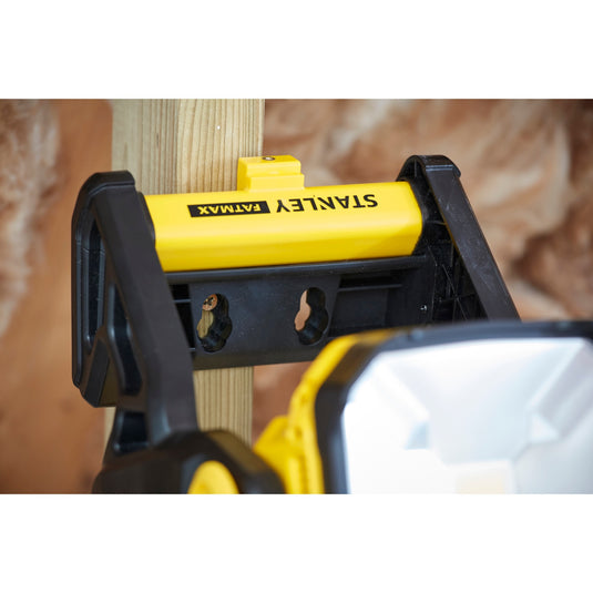 Stanley fatmax v20 18v werklamp (geel zwart, accu en oplader niet inbegrepen)