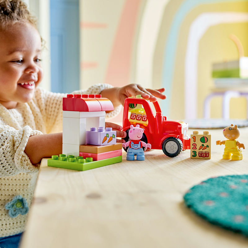 Afbeelding laden in galerijviewer, Lego duplo peppa big tractor en marktkraam dieren speelgoed voor peuters - 10468
