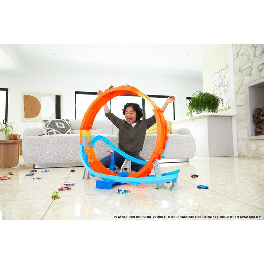 Hot wheels massive loop mayhem track set racebaan