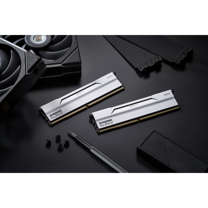 Afbeelding laden in galerijviewer, Klevv 32 gb ddr5-6000 (2x 16 gb) kit werkgeheugen (wit, kd5agu880-60a300i, bolt v, xmp 3.0, expo)
