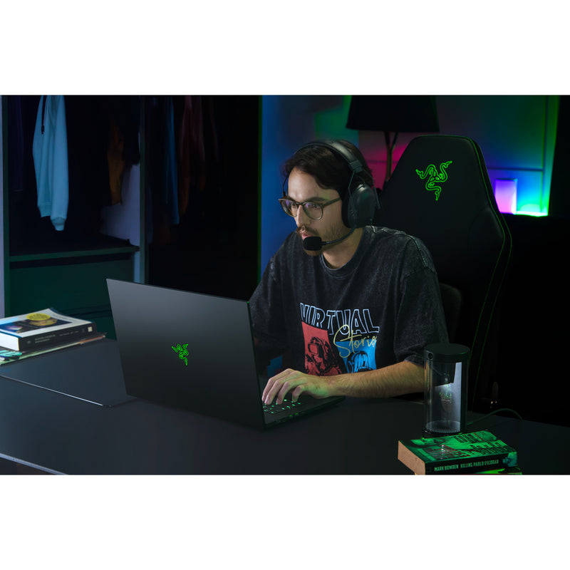 Afbeelding laden in galerijviewer, Razer blade 18 (2026) 18 gaming laptop (zwart | core ultra 9 290hx plus | rtx 5090 | 64 gb | 2 tb ssd)
