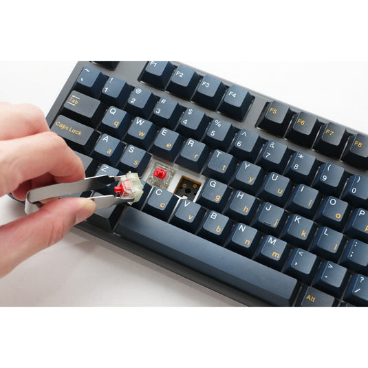 Ducky one 3 pro, gaming toetsenbord (zwart, us lay-out, cherry mx2a speed silver, rgb led, double-shot pbt, quack mechanics, hot swap)