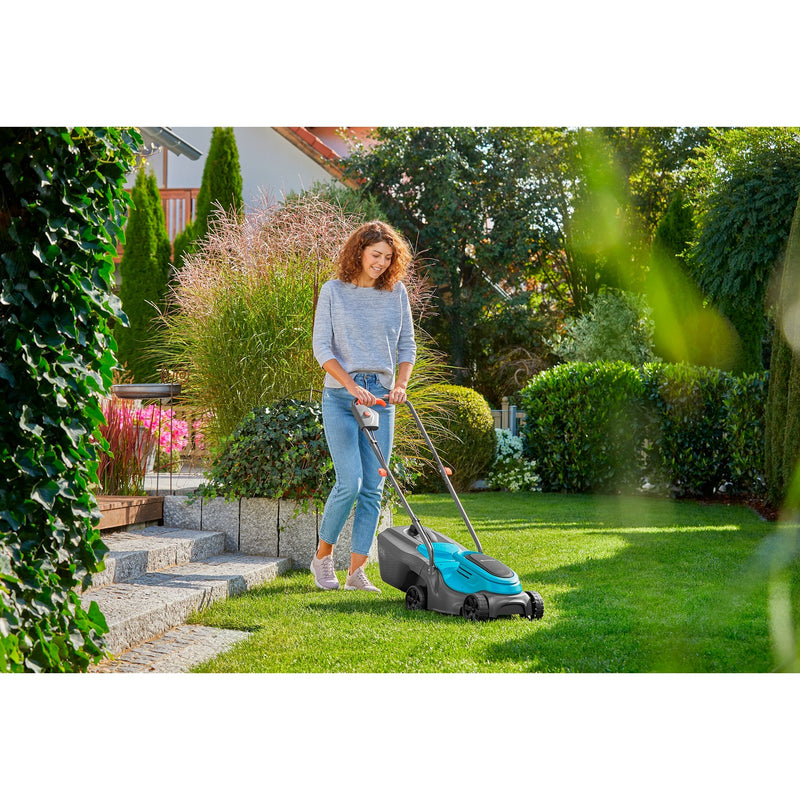 Afbeelding laden in galerijviewer, Gardena powermax 32 18v p4a read grasmaaier accu incl. oplader 18 v snijbreedte max. 320 mm
