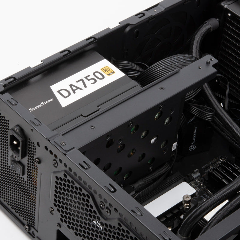 Afbeelding laden in galerijviewer, Silverstone sst-gd11b htpc behuizing (zwart | 2x usb-a | 1x usb-c)
