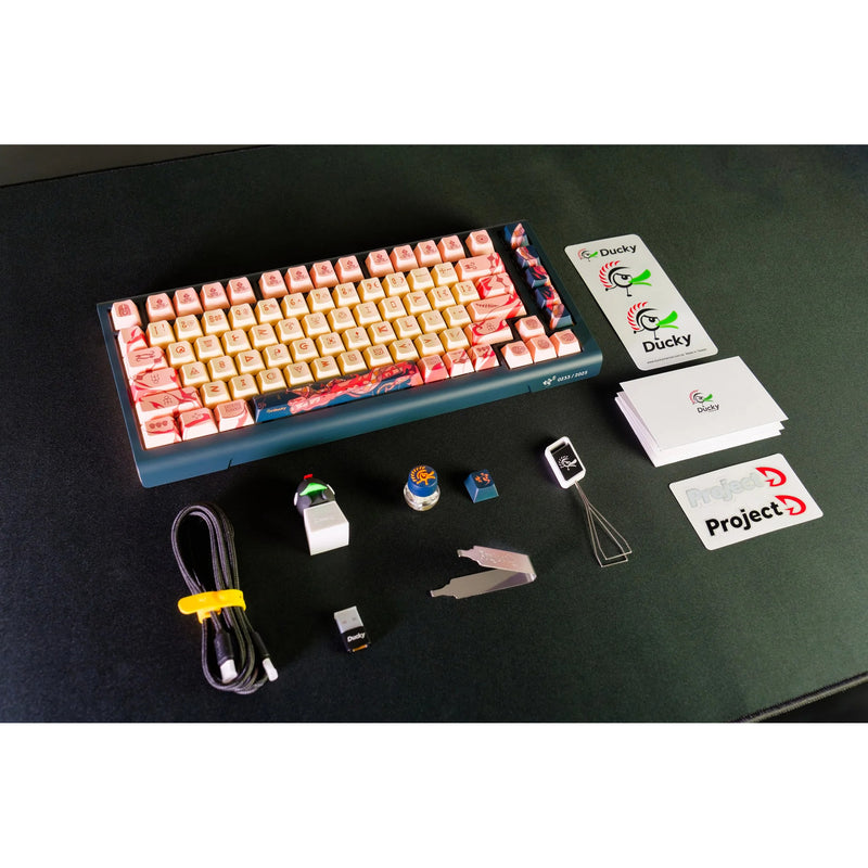Afbeelding laden in galerijviewer, Ducky year of the snake 2025 limited edition rgb mechanisch gaming toetsenbord (zwart, us lay-out (qwerty), cherry mx2a brown, 75%, rgb, pbt dye-sub keycaps, hot-swap)
