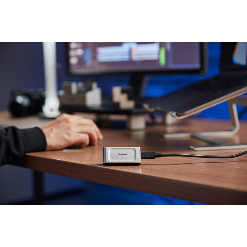 Afbeelding laden in galerijviewer, Kingston xs2000 portable 4 tb externe ssd (zilver zwart, sxs2000 2000g, usb-c 3.2 (20 gbit s))
