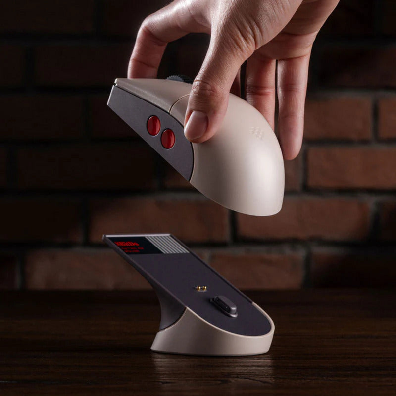 Afbeelding laden in galerijviewer, 8bitdo retro r8 mouse - n edition (grijs rood, 50 - 26000 dpi, bluetooth usb-c 2.4 ghz)
