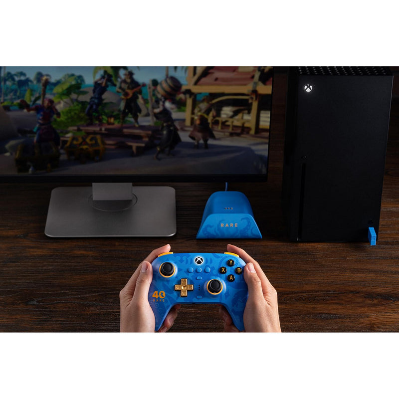Afbeelding laden in galerijviewer, 8bitdo ultimate 3-mode controller for xbox - rare 40th anniversary edition (blauw goud, xbox series x|s, xbox one, pc, bluetooth usb-c 2.4 ghz )
