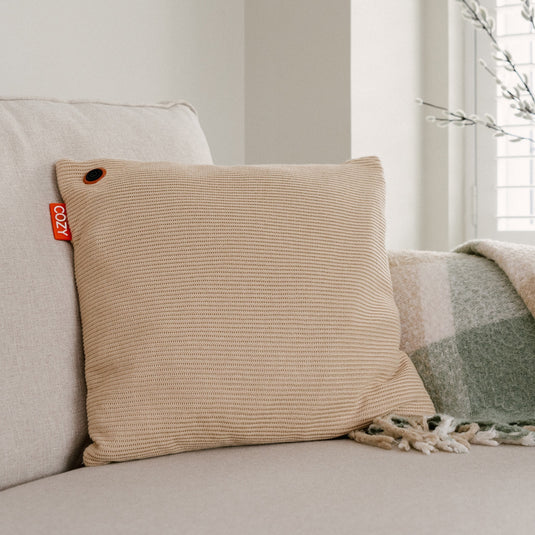 Cozy una knitted 45 x 45 cm draadloos warmtekussen (lichtbeige, powerbank 5000 mah)
