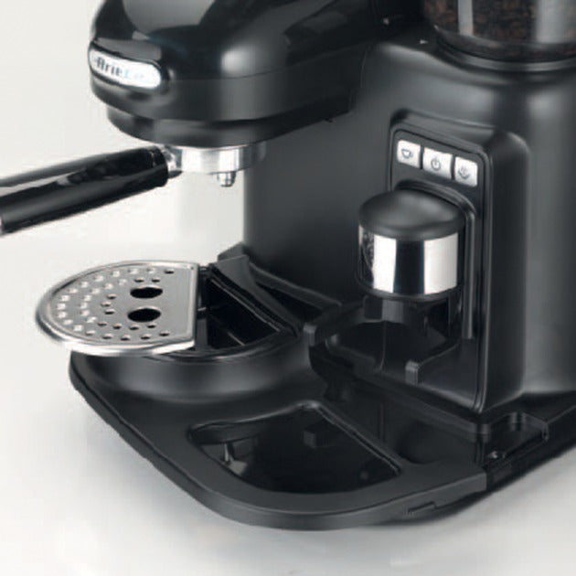 Afbeelding laden in galerijviewer, Ariete moderna espressomachine 1318 02 (zwart)
