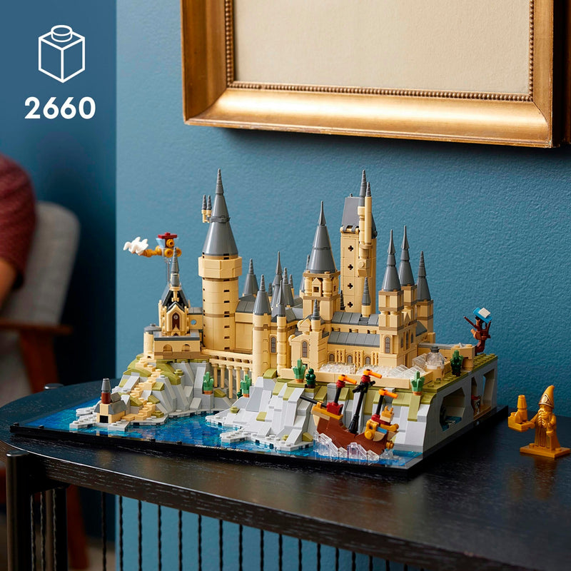 Afbeelding laden in galerijviewer, Lego harry potter kasteel zweinstein en terrein grote set voor volwassenen - 76419
