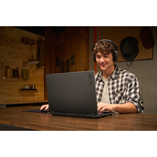 Asus tuf gaming a18 fa808um-s8132w 18 gaming laptop (zwart grijs | r7 260 | rtx 5060 | 16 gb | 512 gb ssd)